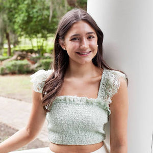 Meet your Posher, Ella